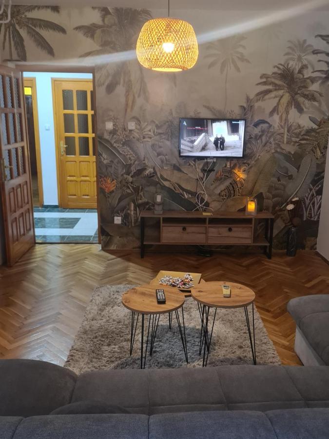 Apartmani Santa Barbara Требинье Экстерьер фото