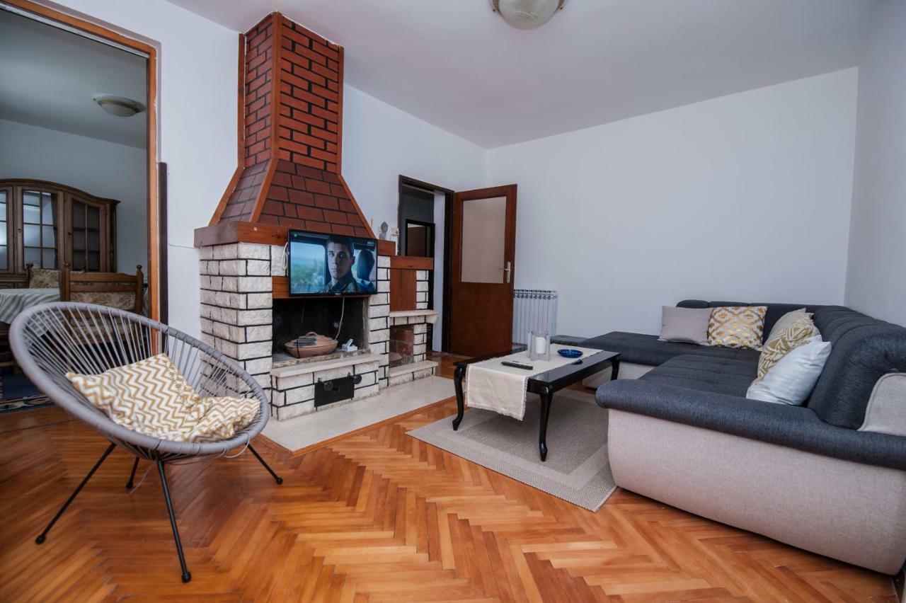 Apartmani Santa Barbara Требинье Экстерьер фото